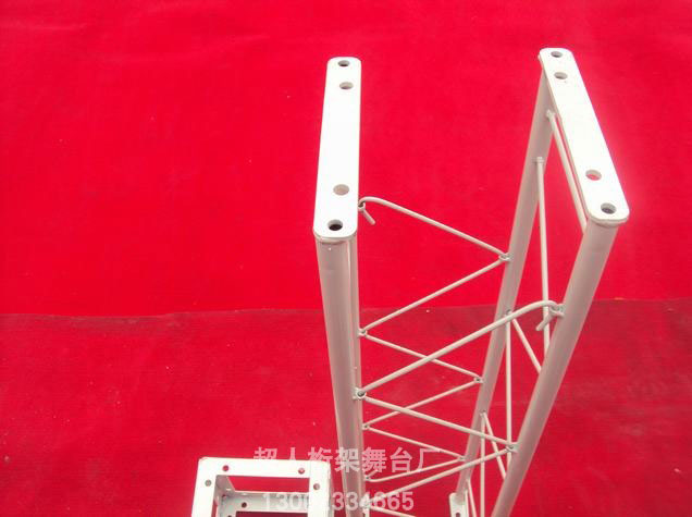 铁板加强型桁架